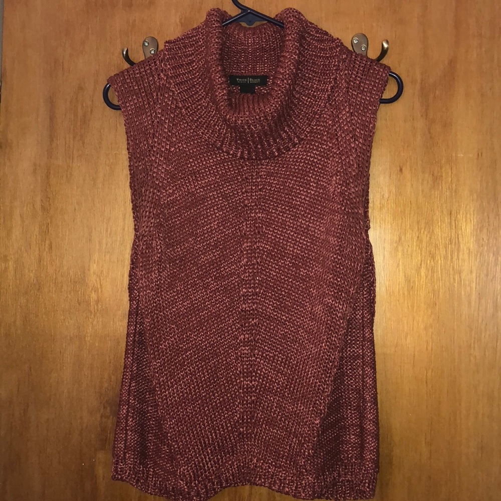 White House Black Market- turtle neck sweater